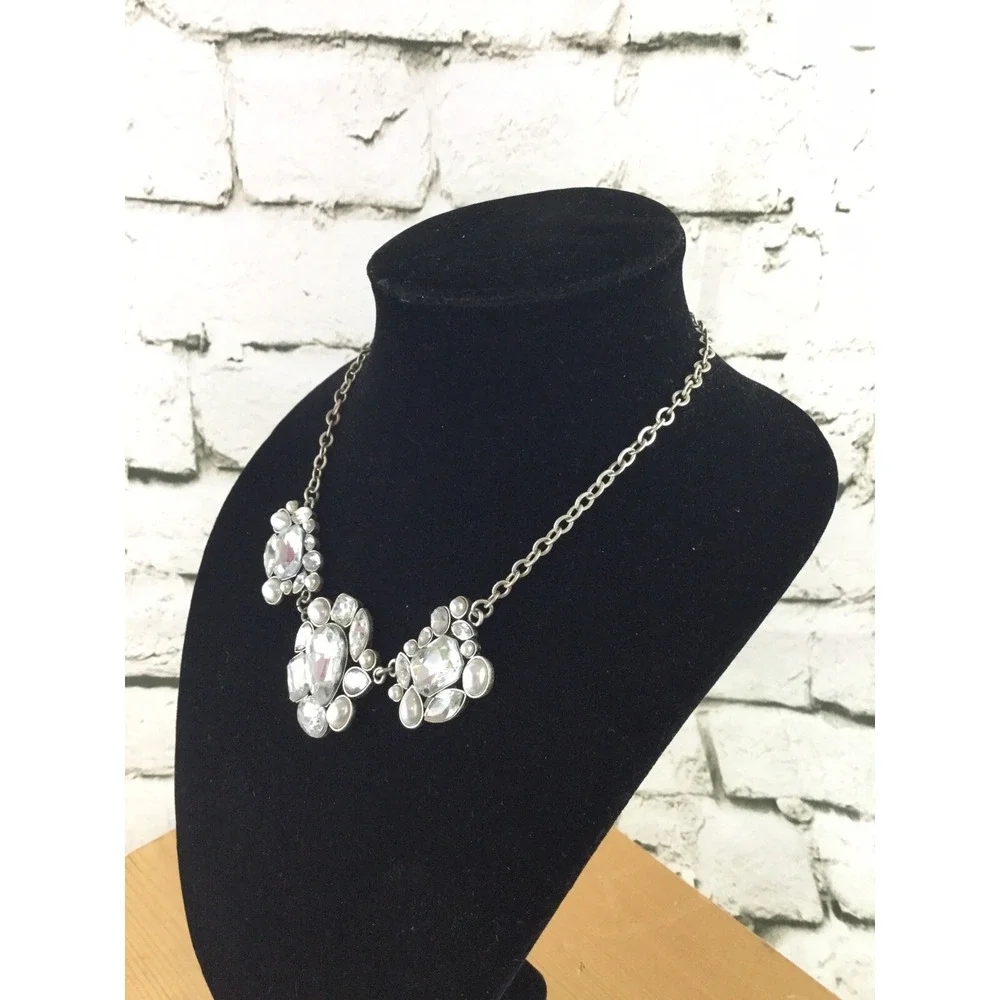 Aeo Fashion Jewelry Necklace Large Rhinestones Silver Toned‎ Large Clunky
